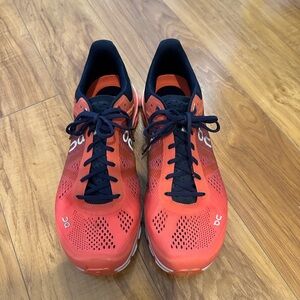 On Running orange and Navy Blue Sneakers size 8
